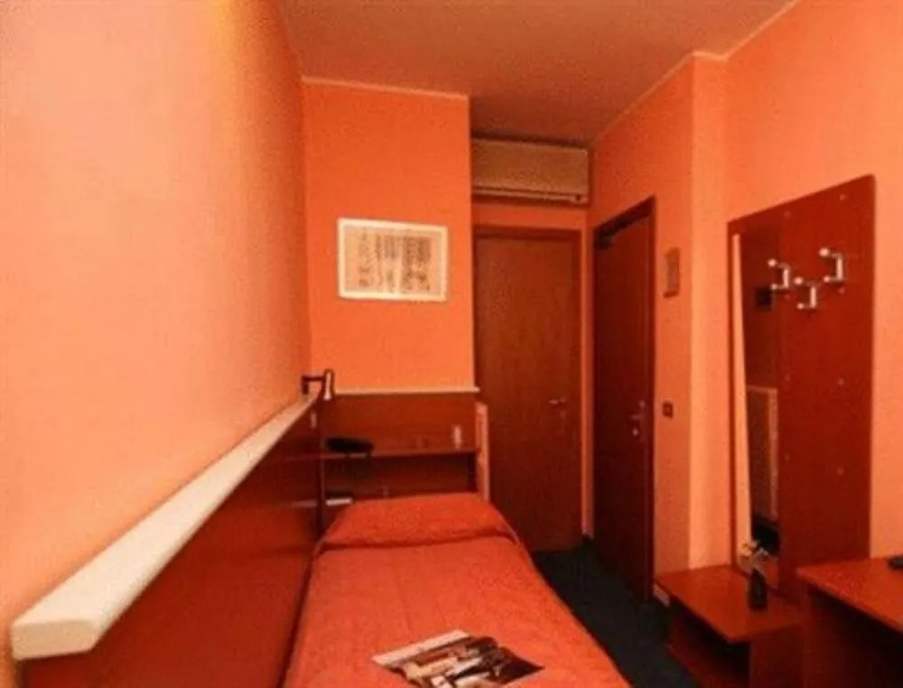 Hotel Del Sud Milan 0*,  Italy